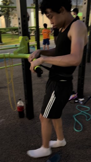 Mastering the Band Assisted Front Lever