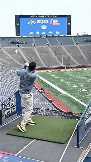 Golfers enjoy tee times at Michigan Stadium