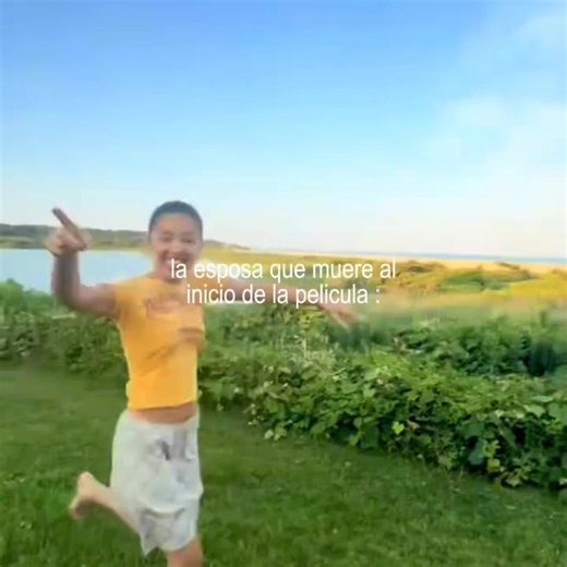 la idea la saque de un comentario del primer clip JAJAJ, no tuve más escapatoria q este audio 😔 #tiktok #xyzbca #viral #noflop #fyou @TikTok @TikTok Features @TikTok Creator Academy olivia rodrigo you seem pretty sad for a girl so in love album drop dead honeybee cigarette smoke purple the cure