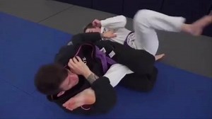 7.9K views · 218 reactions | Great escape from the knee on belly straight to a leg lock. Technique by @bjj_mvmt. Go train. #jiujitsu #jiujitsumag #jiujitsulifestyle #bjj #bjjlifestyle #brazilianjiujitsu #tutorial #technique #howto #video #gentleartmedia #oss | Jiu-Jitsu Magazine | Facebook