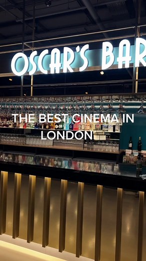Wagyu beef burger & cocktails at the cinema?😍😍#placestoeatinlondon #londonfoodie #cinema #thingstodoinlondon