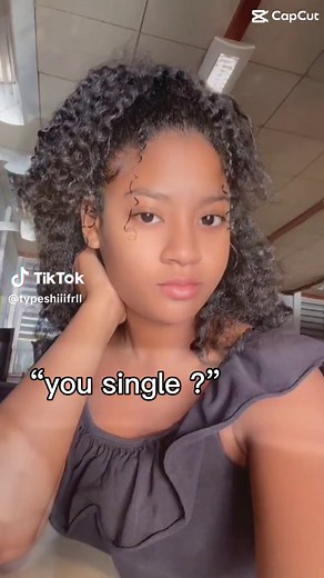 𝓩𝓪𝓻𝓲 🌸 (@typeshiiifrll) - Exploring TikTok and OnlyFans Trends