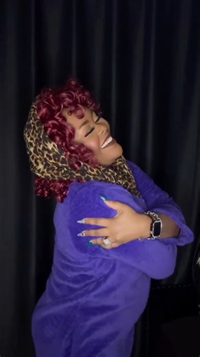 Jessica Ellis-Bulgin LPCC on Instagram: "INTROVERTS!!! This one is for you. Sis Ruby wrote you a song. - signed an extroverted therapist aka Sis Ruby Thank you @iamjhud for the inspiration sista! Now somebody call @tylerperry IM READY for the big screen! #extrovert #introvert #therapist #laughteristhebestmedicine"