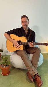 Ihr Lieben ÜBERRASCHUNG: Natürlich veröffentlichen wir nicht einfach so Musik, ohne das mit KUNZ abzusprechen. Bevor es mit seiner Reise losgegangen ist, haben wir bisschen Vorarbeit geleistet und haben nun eine kleine Überraschung für euch. Am 10. Mai, pünktlich zum Muttertag, erscheint die neue Single «Mama» - ein Lied für all jene, die ihrer Mama auf spezielle Art zeigen wollen, was sie ihnen bedeutet. KUNZ hat auch eine kleine Videobotschaft für euch hinterlassen 🎁 Um das exklusive Mutterta