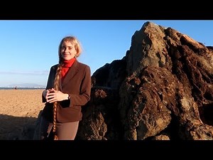 Explaining modern astrophysics Carl Sagan style