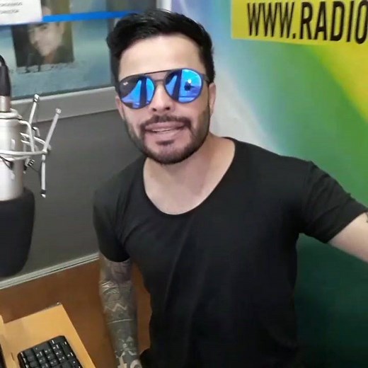 2.5K views · 130 reactions | NUEVA SEMANA EN VIVO JUNTO A JULITO SALAZAR deje su mensajes aqui  | Radio Carnaval Antofagasta 96.5 FM | Facebook