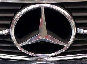 144 reactions · 3 comments | Restaurando o cofre da MERCEDES 500 SL (R107). Parte 1 | Oficina Lorandi | Facebook