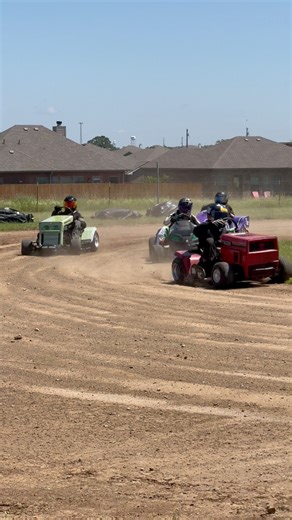 Lawn Mower Racing In Gun Barrel City, Texas #sickcarsandtrucks #lawnmower #dirttrackracing | SICK Cars and Trucks