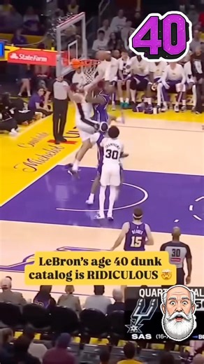 #LeBron posterize dunks after 40 #💪🏿 #NBA #Lakers