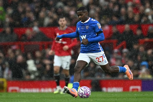 Sadiki’s stunning Sunderland rise – and the injury scare that’s left Le Bris sweating