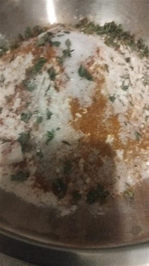 Blessings from Ren's Kitchen 🙏 we're up and good to go for the day. I have 10kg of Jerk Chicken wings baking and my streetfood Jamaican patties dough is ready plus rice and peas are on for those early morning collections. Today's menu will be Curried goat fcfs Jerk pork belly Bites Jerk chicken Chilki beef Jamaican patties Brown Stew Chicken All meals come with rice and peas salad and a slice of Cake 10am-5pm £15 | RK Foods Ren's Kitchen