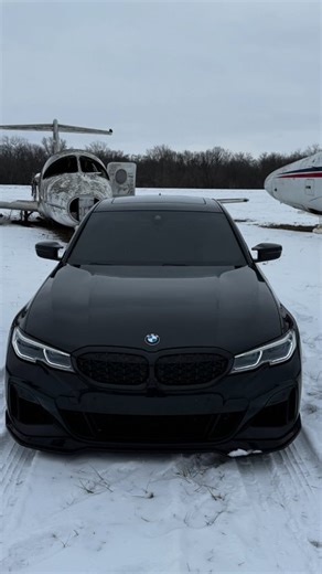 @edit.car_aep on Instagram: "#🇯🇵Japan is turning footsteps into electricity! Using piezoelectric tiles, every step you take generates a small amount of energy. Millions of steps together can power LED lights and displays in busy places like Shibuya Station. A brilliant way to create a sustainable and smart city • turning m...."