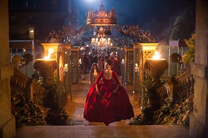 ‘Outlander’ Production Design: From Scottish Highlands to Paris Boudoirs