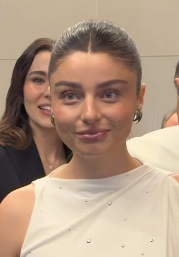 Ayça Ayşin Turan & Ekin Koç #ayçaayşinturan #aycaaysinturan #ekinkoç #sanabirsırvereceğim #üçkuruş