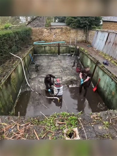 Satisfying Swimming Pool Cleaning