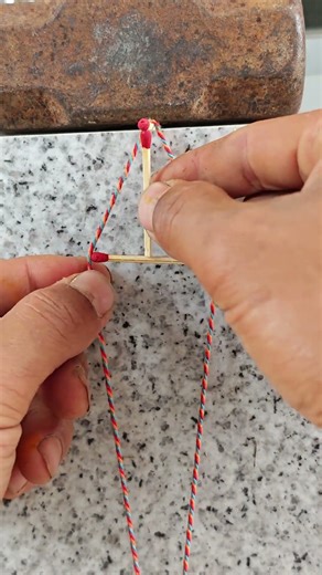 Matchstick Triangle Mechanics The Secret of Stable Hanging