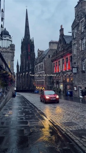 Edinburgh, Scotland 🏴󠁧󠁢󠁳󠁣󠁴󠁿 — 10 Most Beautiful Places You MUST See (Complete Travel Guide)#shorts