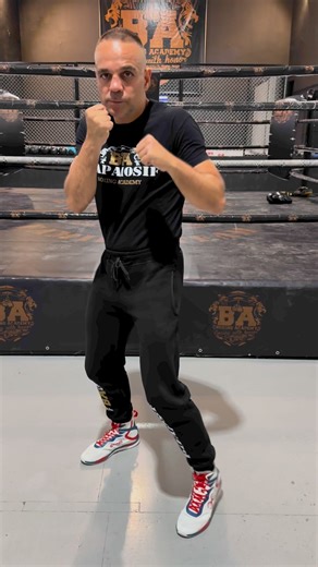 When dodging punches, don’t turn both feet at the same time. This makes you lose balance and weakens your punches. Instead, pivot on one foot and keep the other grounded. This way, you stay stable and can punch back stronger. #world #boxing #family #selfdefence #fitness #boxingtraining #boxingforall | Papaiosif Boxing Family