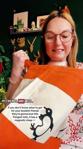 If you’re a book lover, this is the tote bag you didn’t know you needed
