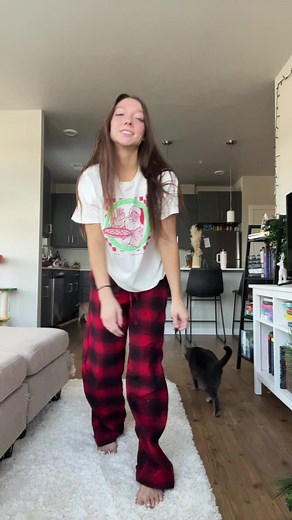 Kenna Bongos Dance ft. Cardi B Song