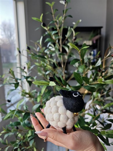 Hand Felted Wool Sheep Ornament – Black White Lamb Decor - Etsy