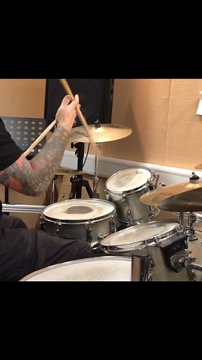 I’ve been working on the paradiddle-diddle-diddle (whatever that means! 😆). The main idea is to make the first accented strokes stand out clearly while keeping the rest as soft and clean as possible (ghost notes). I’ve never played this kind of pattern before, so as you can hear, I’m still far from perfecting it. It took me a full day of practice on a pad to get it into my hands, plus about an hour and a half on the kit. | Vitali Siliuk