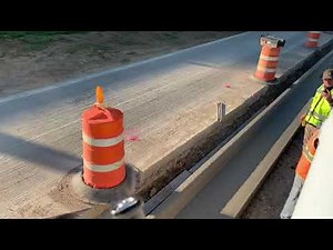 M-8100 Pouring Stringless