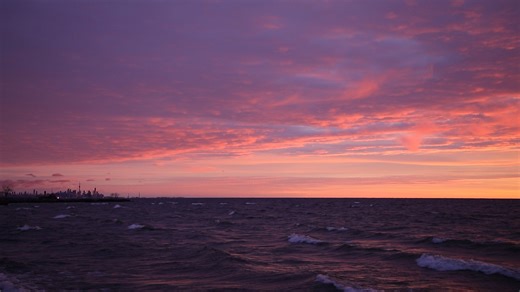 Pink 🩷sky over Toronto - December 9th 2025 | Lunar 101-Moon Book