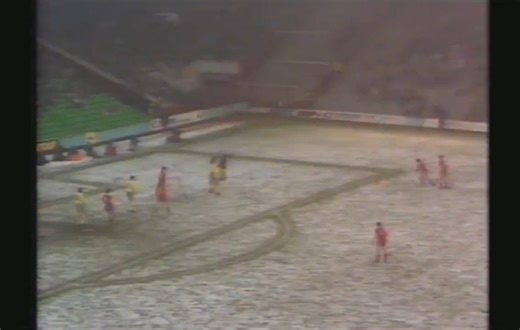 In 1986 Liverpool thrashed Norwich 5-0 in the Anfield snow in the FA Cup third round, with five different players getting on the scoresheet. #LFC #liverpool #LiverpoolFC #norwich | Football in the 70s and 80s