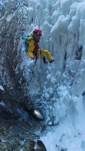 How to descend from the mountain #everest #climbing #himalayan