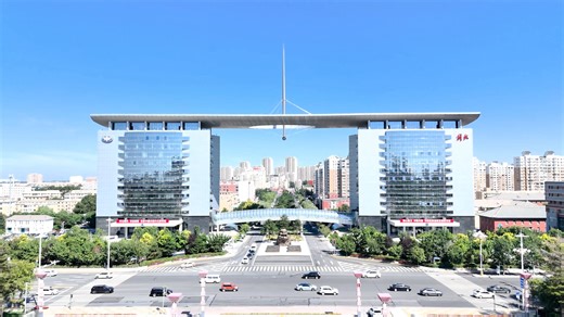 The Rise of a Heavy-Duty King! A legacy of #FAWTRUCKS innovation and relentless progress defines every mile. Discover the story behind this #FAWhistory and see how #FAW continues to lead the way in heavy-duty trucking. | FAW Trucks