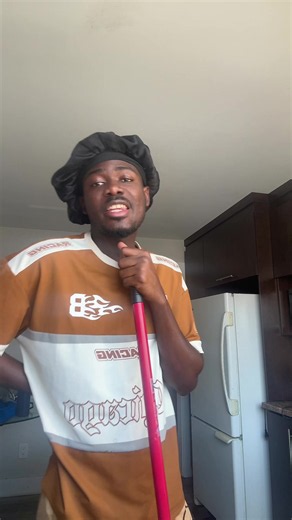Sheyi Emmanuel Adebayor Instagram: Papan Pemenang Lomba