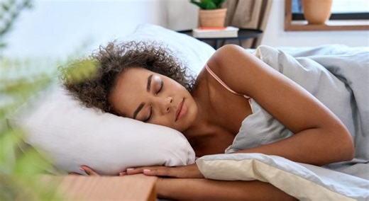 Sommeil : encore mieux que le « bruit blanc », qu’est-ce que le « bruit rose », parfait pour lutter contre l’insomnie ?