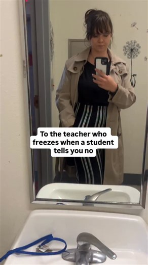 I’ll never forget the first time a child told me ‘no.’ I completely froze in amazement because this was something I wouldn’t have dreamed of doing growing up. So I had no idea how to respond when it happened. Until I finally stumbled upon a behavior specialist who shared her strategy. It completely changed my life: ✨Sideline Conversation First, I make sure to pull the student for a private conversation. The last thing you want to do is have a power struggle in the middle of class in front of eve