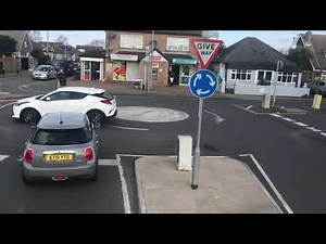 Full journey on the 6 Hedingham bus from Clacton Pier Avenue To Point Clear