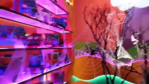 Ryan's Mystery Playdate Spooky Halloween Trick or Treat!!!