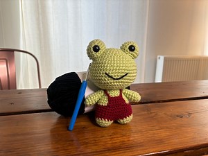 Cute Frog Plushie Crochet Pattern - Amigurumi Frog PDF Tutorial - Plush Frog Doll for Intermediate Crafters - Etsy