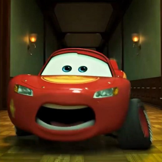 McQueen CHASED by a Monster in a Haunted Castle?! 😱👹