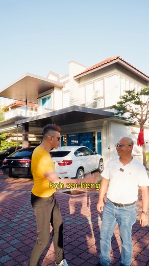 126K views · 1.2K reactions | Welcome to my friend’s house for a house tour #malaysia #housetour #housetours #homedesign | Dato Combat | Facebook