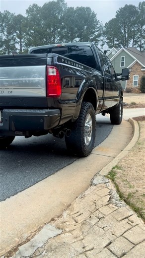 DKLewis on Instagram: "6 . 7 C O L D S T A R T ❄️ _____________________________________________ #carphotography | #Ford | #F350 | #F250 | #diesel"