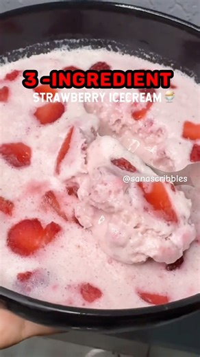 Strawberry Ice Cream No Machine #shortsfeed #food #foodie #foodlover #icecream #asmr #christmas