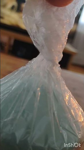 Soothing crackling ASMR | Deep crinkle textures