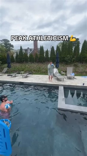 3.6M views · 77K reactions | A gauntlet run for the history books.  (via TT/ethanhallett6) | TSN | Facebook