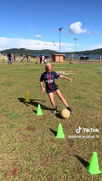 Sunday Football 🇬🇧 🇸🇸🇺🇬@ellen @你好 @🧼 #muzungu #ugandanstiktok #davidjenkinsfit #kampala #southsudantiktokers🇸🇸🇸🇸🇸🇸🇸🇸😍❤️😘🥰