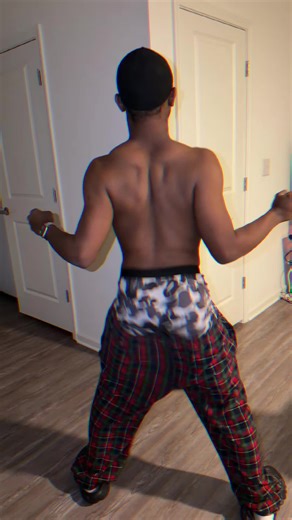 Lil_keke (@lilkeke_2)’s videos with original sound - •€xtřävågėňț•