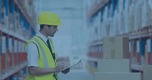 Warehouse Worker Stacking Boxes Logistics Data: стоковое видео (без лицензионных платежей), 3580619383 | Shutterstock