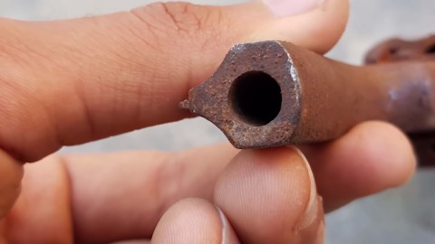 Vintage shooting weapon - Impressive restoration