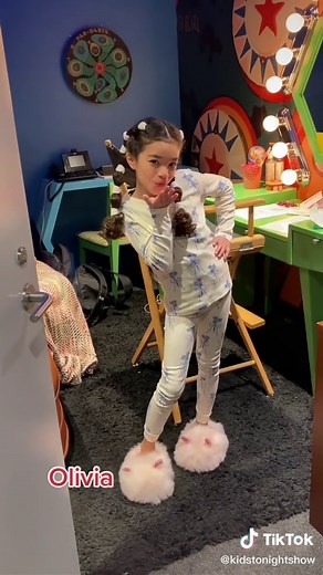 Kids Tonight Show Pajama Party!!