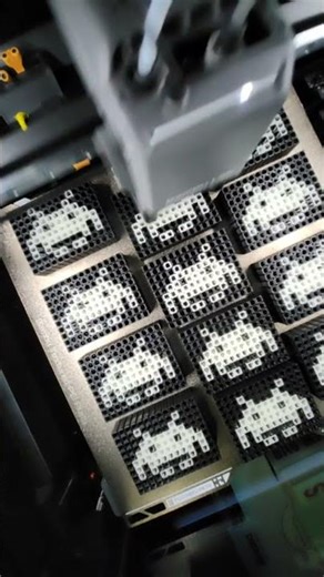 ⭕ bambu Lab H2C multicolor prints space Invaders fidget 21 hours remaining Phish MSG webcast nye