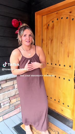 The Prettiest Lounge Dress: Moomoo Fashion Guide